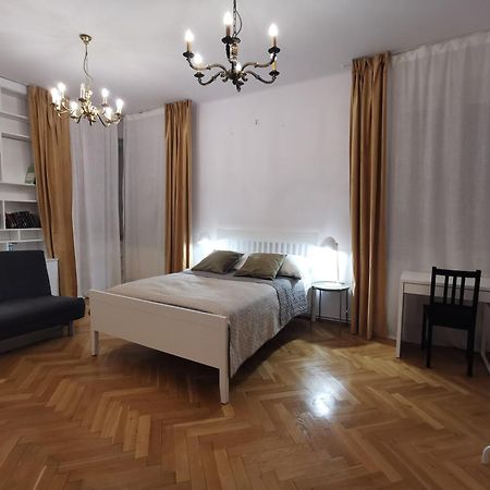 Cozy Spacious Apartment With Balcony Krasków Exterior foto